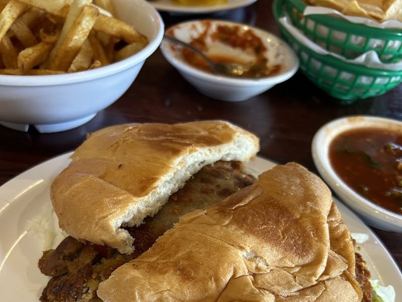 Ernie's Cafe Bar & Grill food